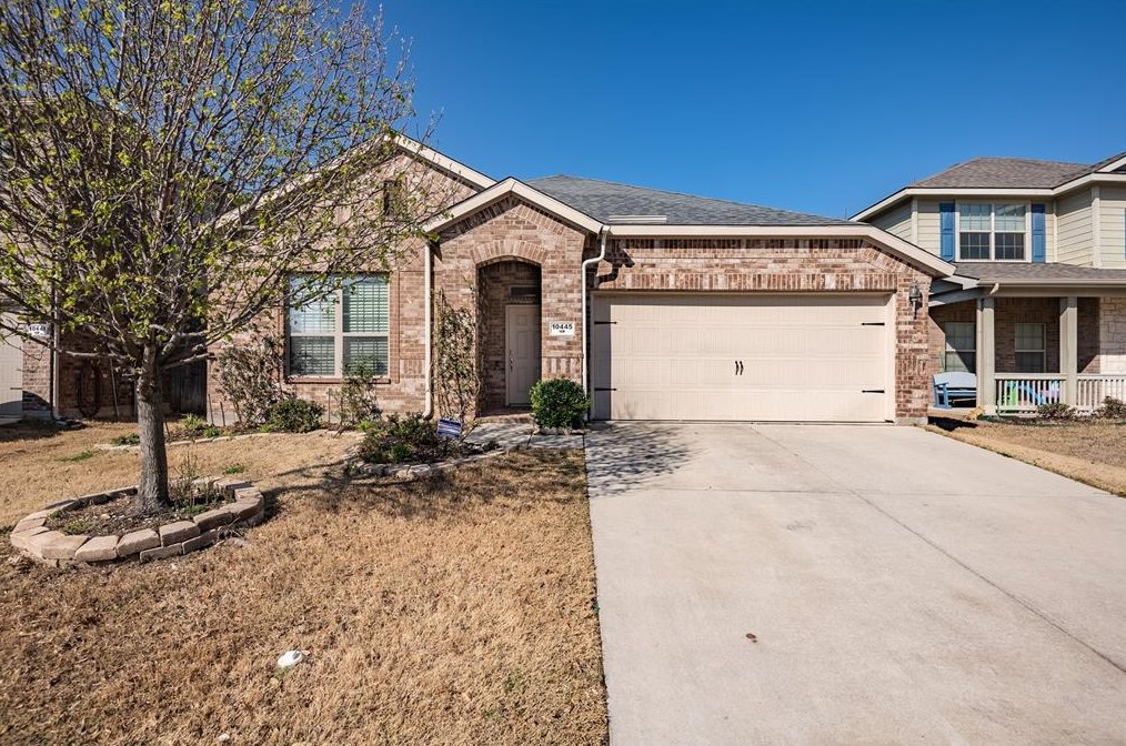 10445 Turning Leaf Trl, Fort Worth, TX 76131