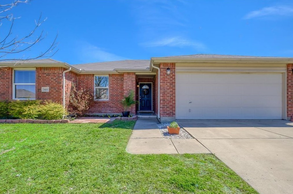 1420 Evergreen St, Royse City TX  75189-9100 exterior