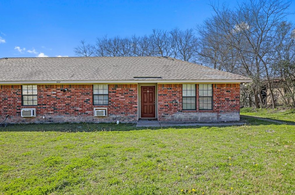 322 S Main St, Blue Ridge, TX 75424