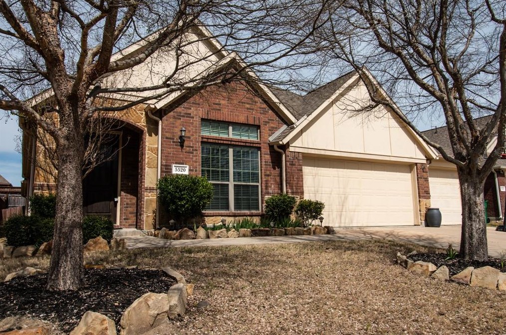 5520 Centeridge Ln, Mckinney TX  75071-6229 exterior