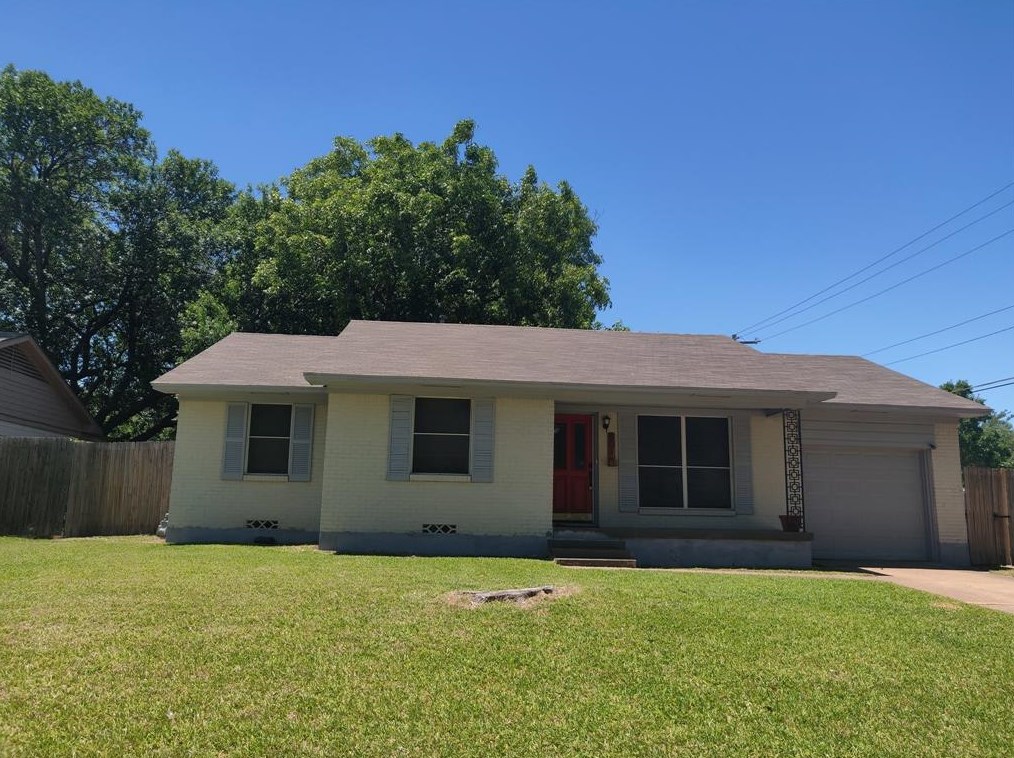 801 Yale Ave, Lewisville, TX 75057