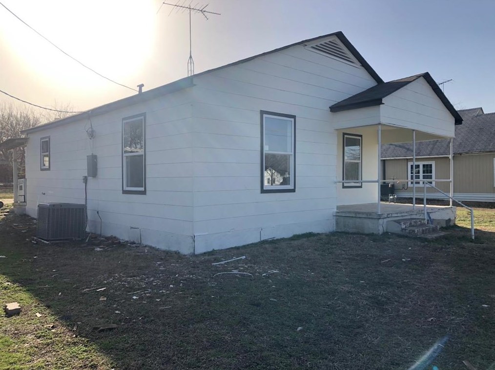 407 Carter, Dorchester, TX 75459