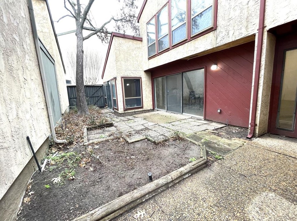 9809 Matchpoint Pl, Dallas, TX 75243