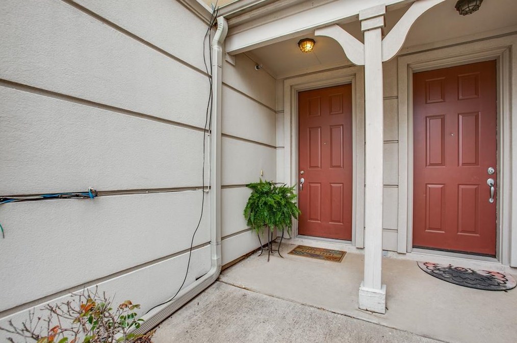 321 Metropolitan Dr, Plano, TX 75023
