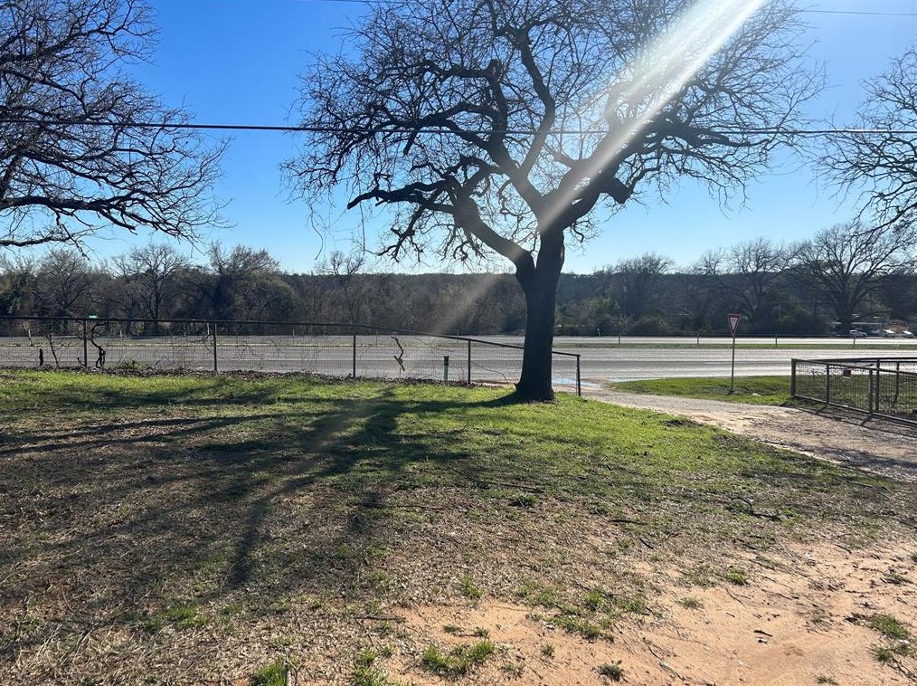 1120 Northwest Pkwy, Azle, TX 76020