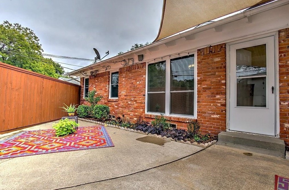 6507 Ravendale Ln, Dallas, TX 75214