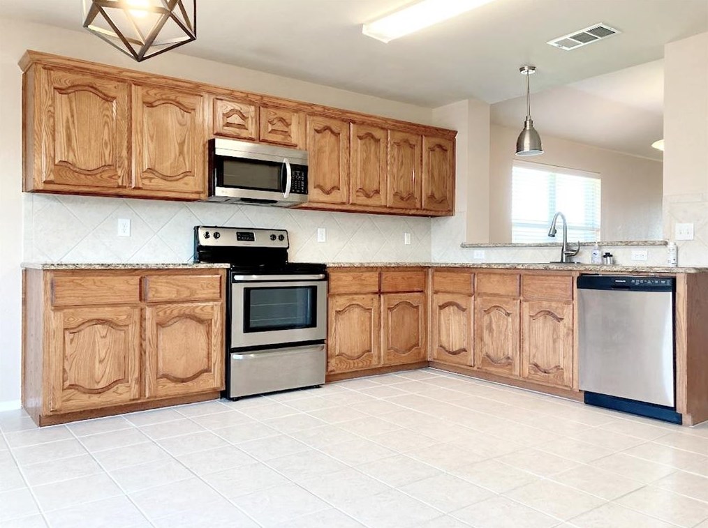 2851 Haymaker Dr, Rockwall, TX 75032
