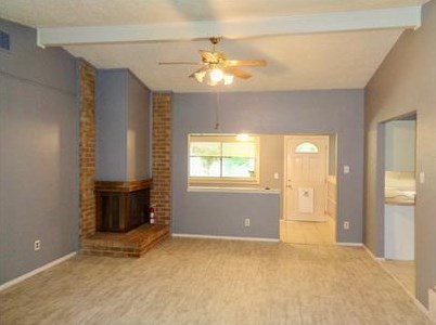 306 Carol Dr, Grand Prairie, TX 75052