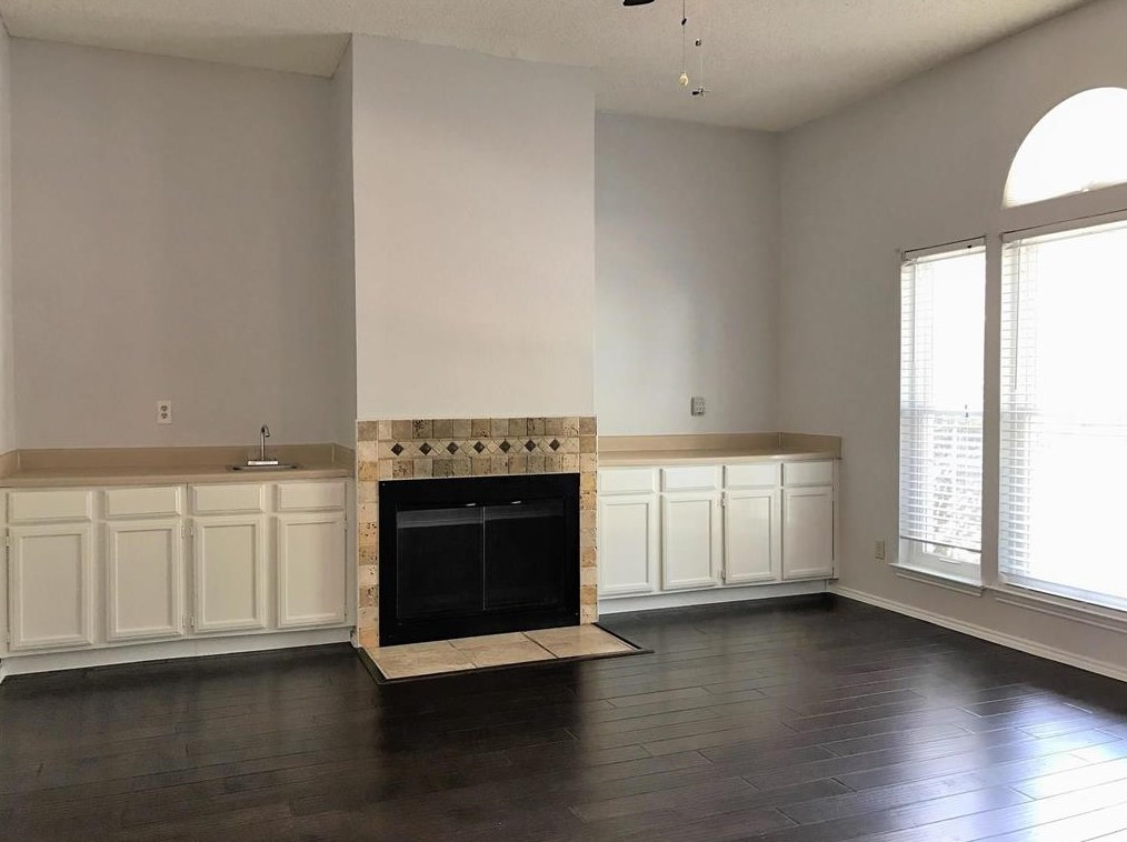 713 Berkley Plz, Irving, TX 75061