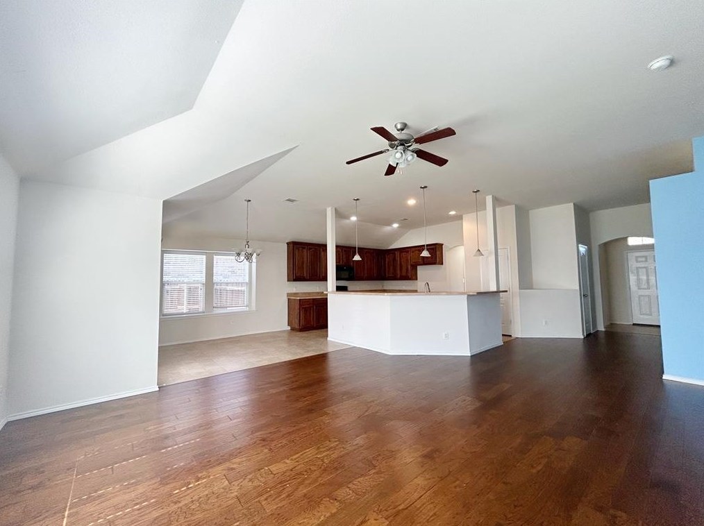 2041 Matador Ranch Rd, Fort Worth, TX 76134