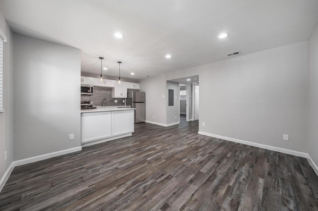 4708 San Jacinto St #104, Dallas, TX 75204