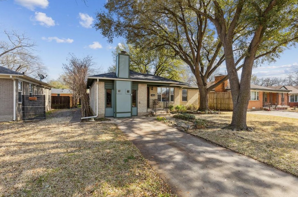 10324 Lavano Ln, Dallas, TX 75228-3237