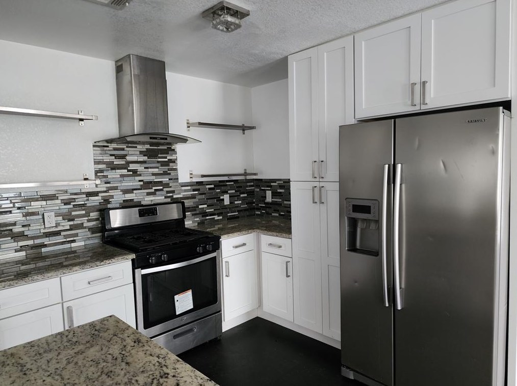 808 Aspen Ln, Desoto, TX 75115