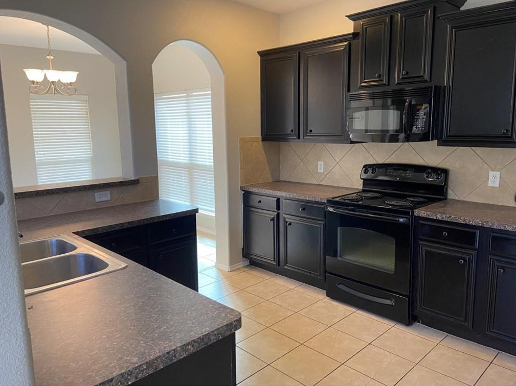 5320 Bridgeport Rd, Mckinney TX  75071-4986 exterior