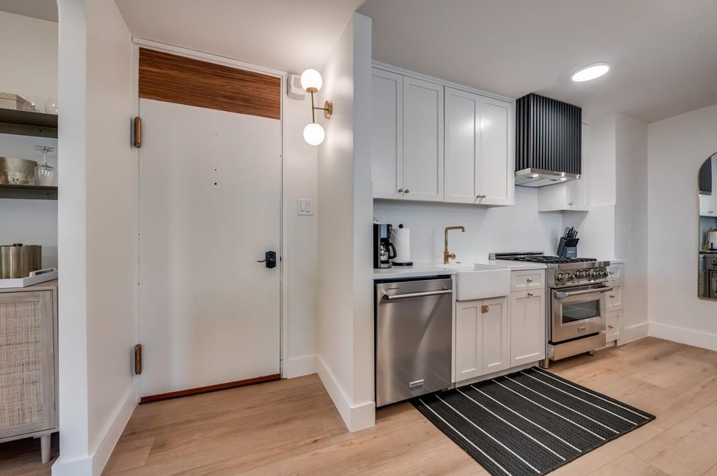 3883 Turtle Creek Blvd #709, Dallas, TX 75219