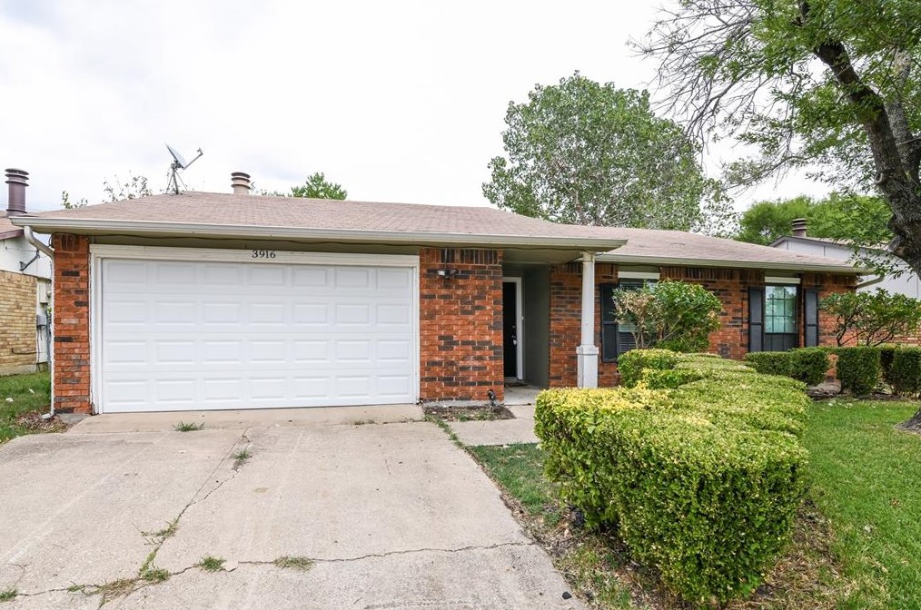 3916 Corkwood Dr, Mesquite, TX 75150