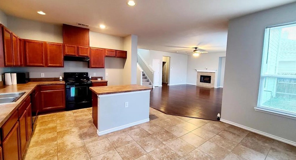 6908 Cotton Seed Dr, Mckinney TX  75070-8894 exterior