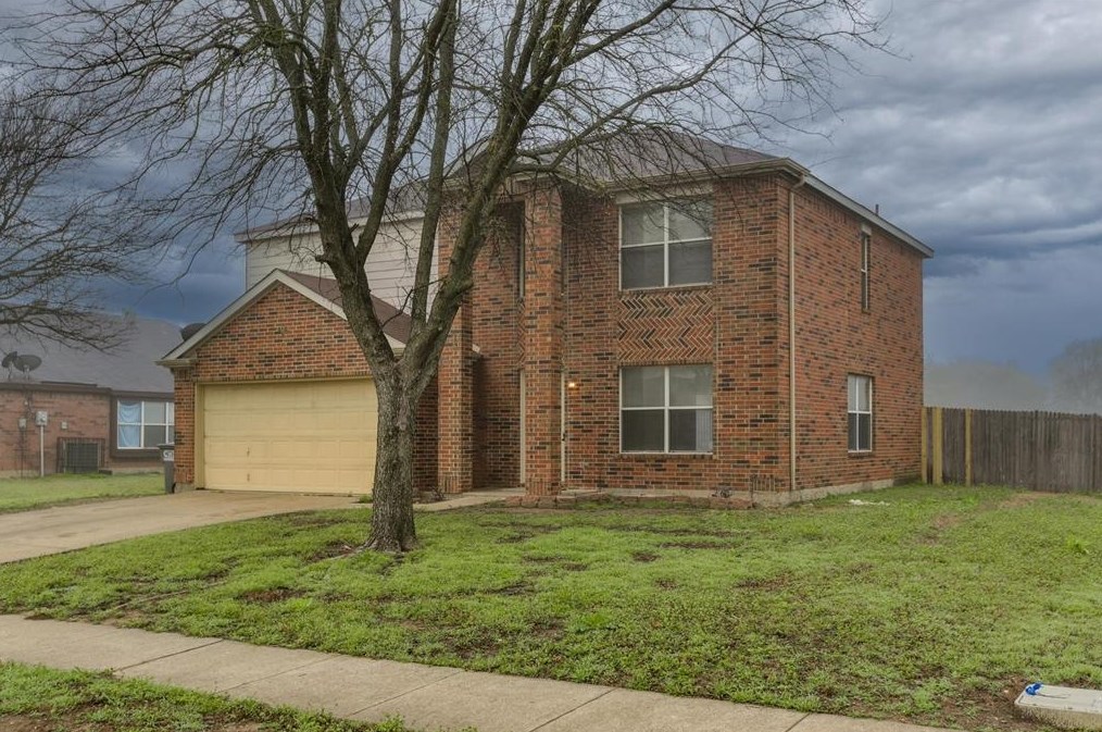 1609 Swanson Dr, Oak Leaf, TX 75154