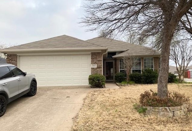1012 Dixon Ln, Denton, TX 76207