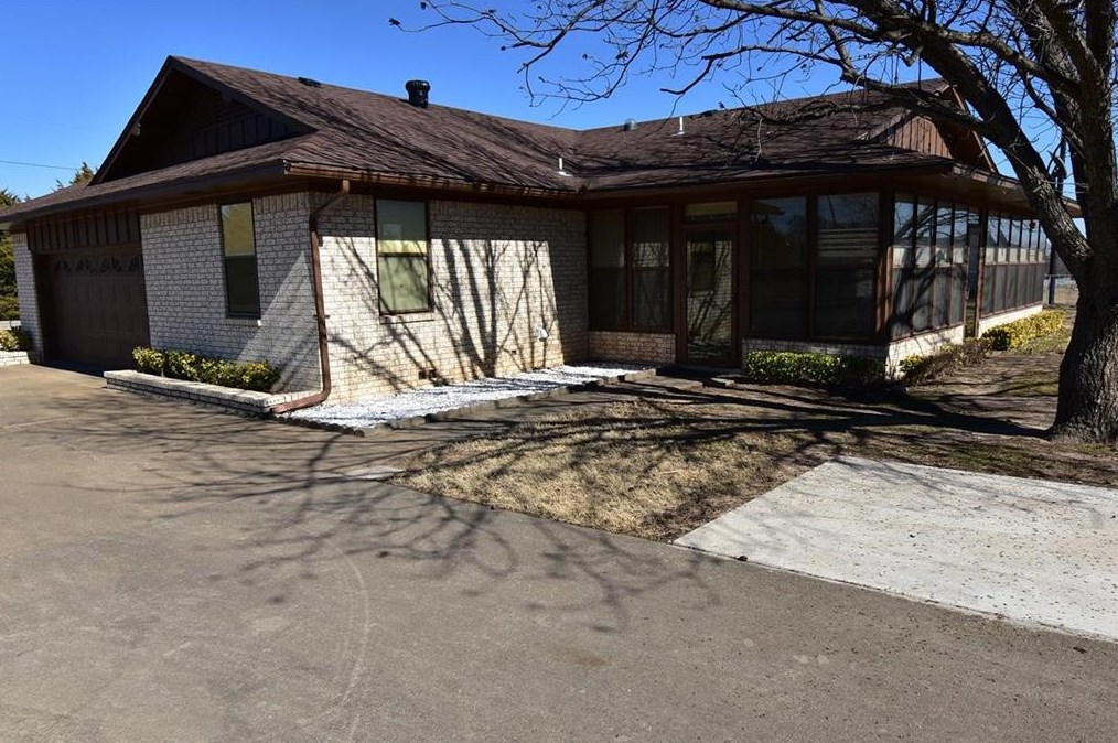 566 Mitchell Rd, Sherman, TX 75090