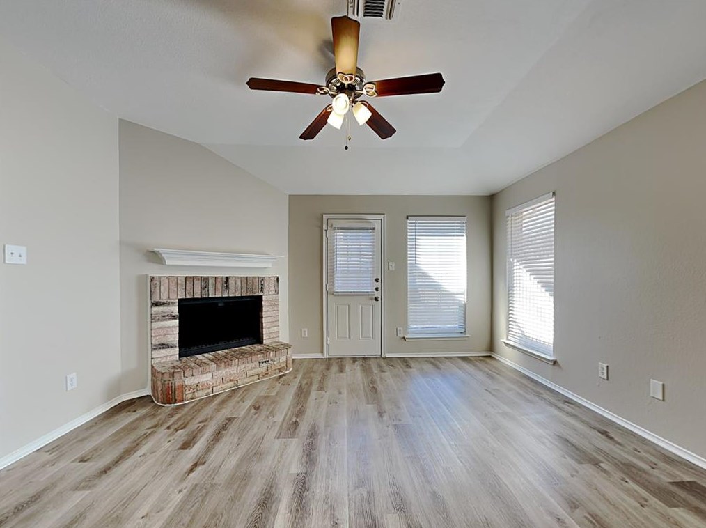 2030 Picadilly Blvd, Mesquite TX  75149-8632 exterior