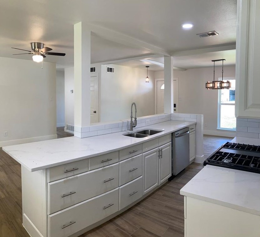 1206 Crane Dr, Euless, TX 76039