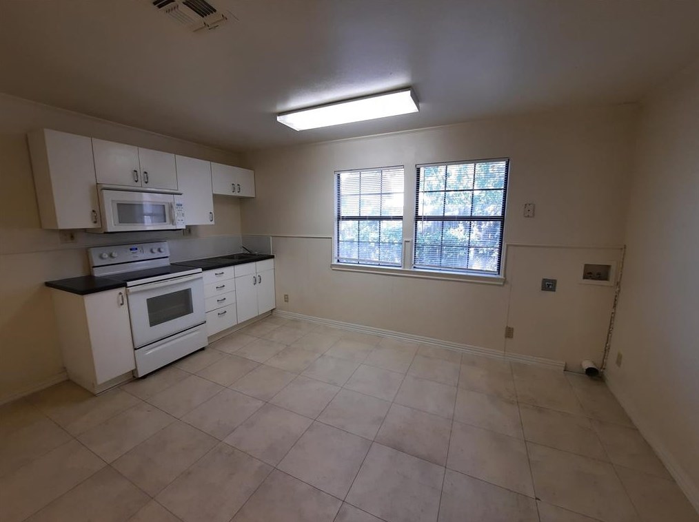 314 Jagoe St #b, Denton, TX 76201