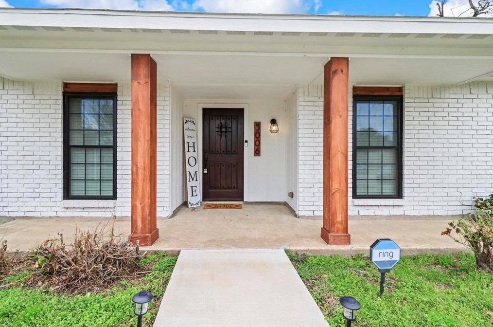 5006 Oregon Ct, Grand Prairie, TX 75052-2026