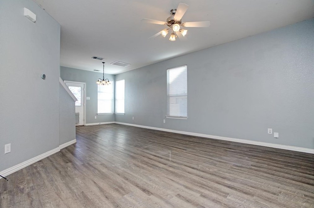 1340 Portsmouth Dr, Aubrey, TX 76227