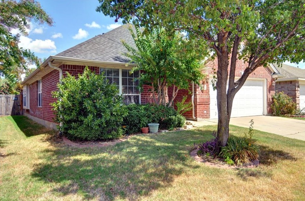 9091 River Trails Blvd, Fort Worth, TX 76118