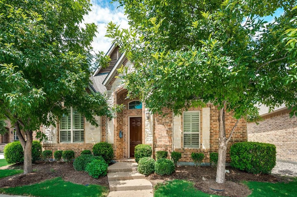 2501 Lady Viviane Ln, Frisco, TX 75056