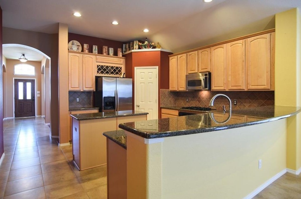 9001 Clearview Dr, Mckinney TX  75070-4942 exterior