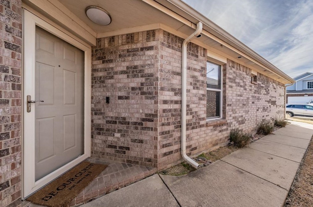6424 Geneva Ln, Fort Worth, TX 76131