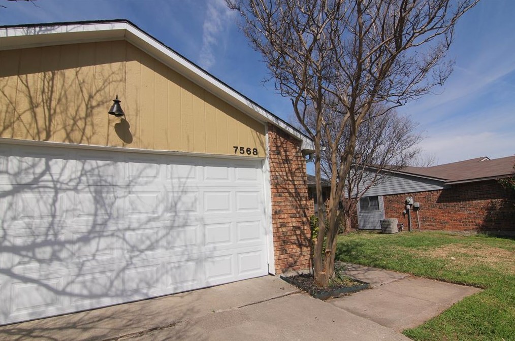 7568 Bigleaf Ln, Fort Worth, TX 76137