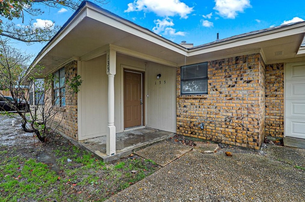 135 Prairie Creek Cir, Princeton, TX 75407