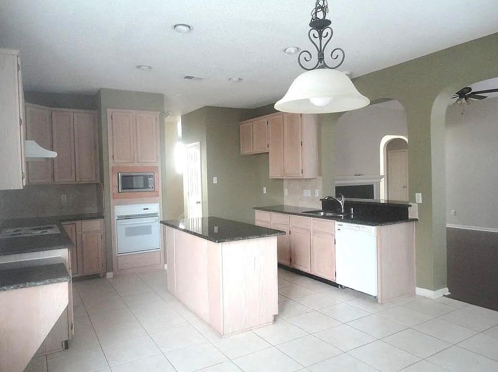 901 Carnegie Ct, Allen, TX 75002