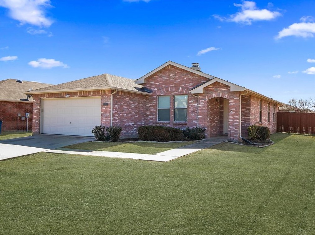 1616 Wynfield Dr, Oak Point, TX 75068
