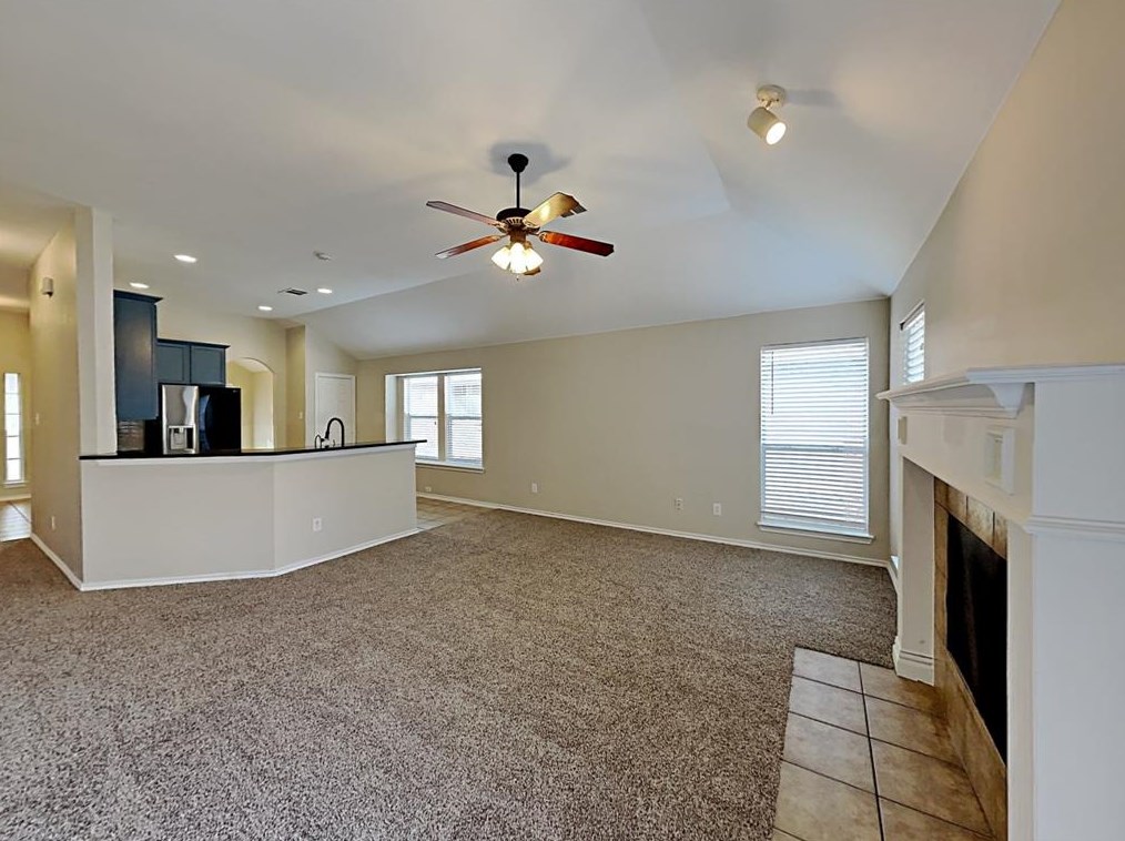 640 Babbling Brook Dr, Fort Worth, TX 76179