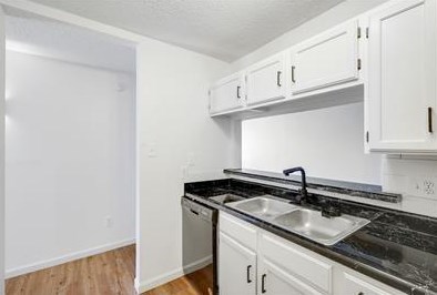 2930 Storey Ln, Dallas, TX 75220