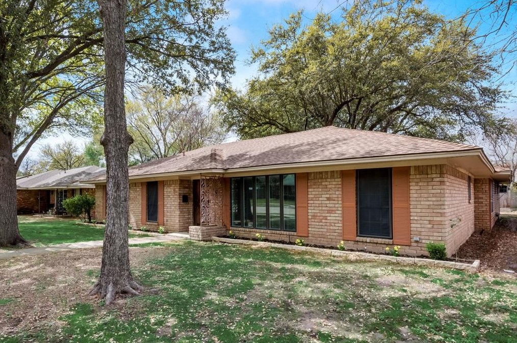 609 Tanglewood Dr S, Irving, TX 75061