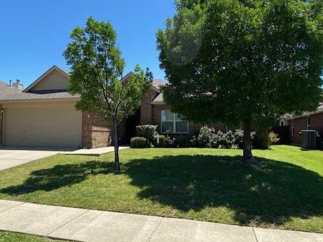 3501 Paint Dr, Denton, TX 76210