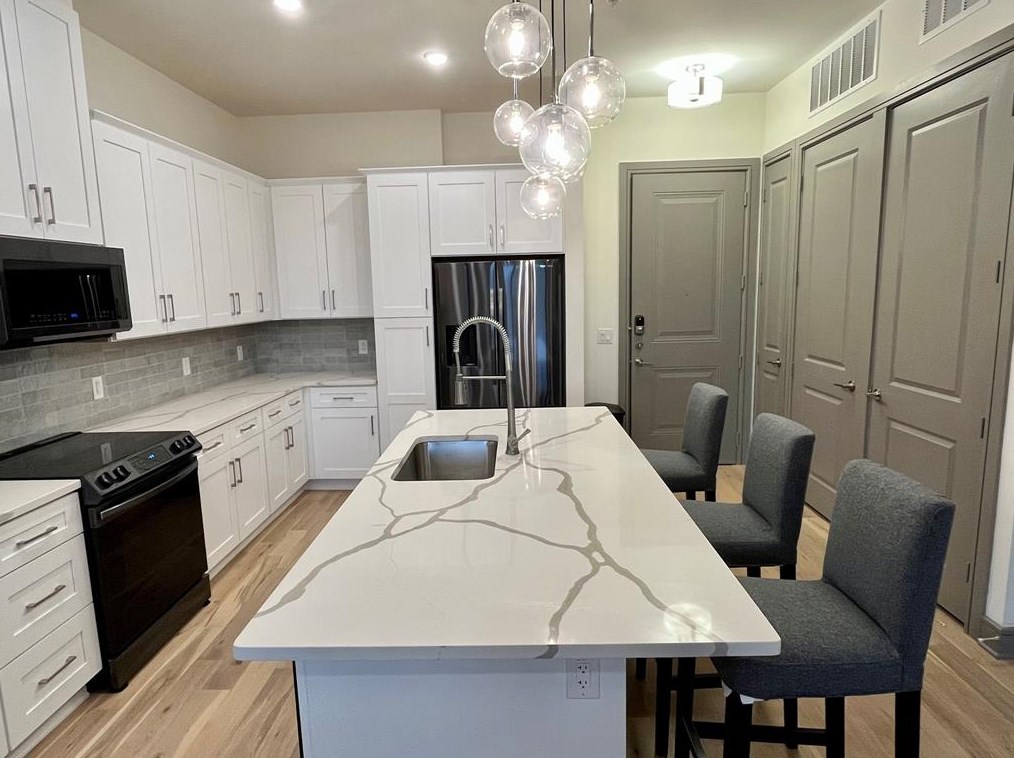 2700 Old Denton Rd #2240, Carrollton, TX 75007