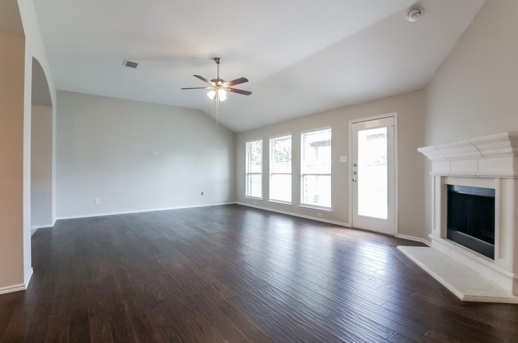 2827 Tranquilo, Grand Prairie, TX 75054
