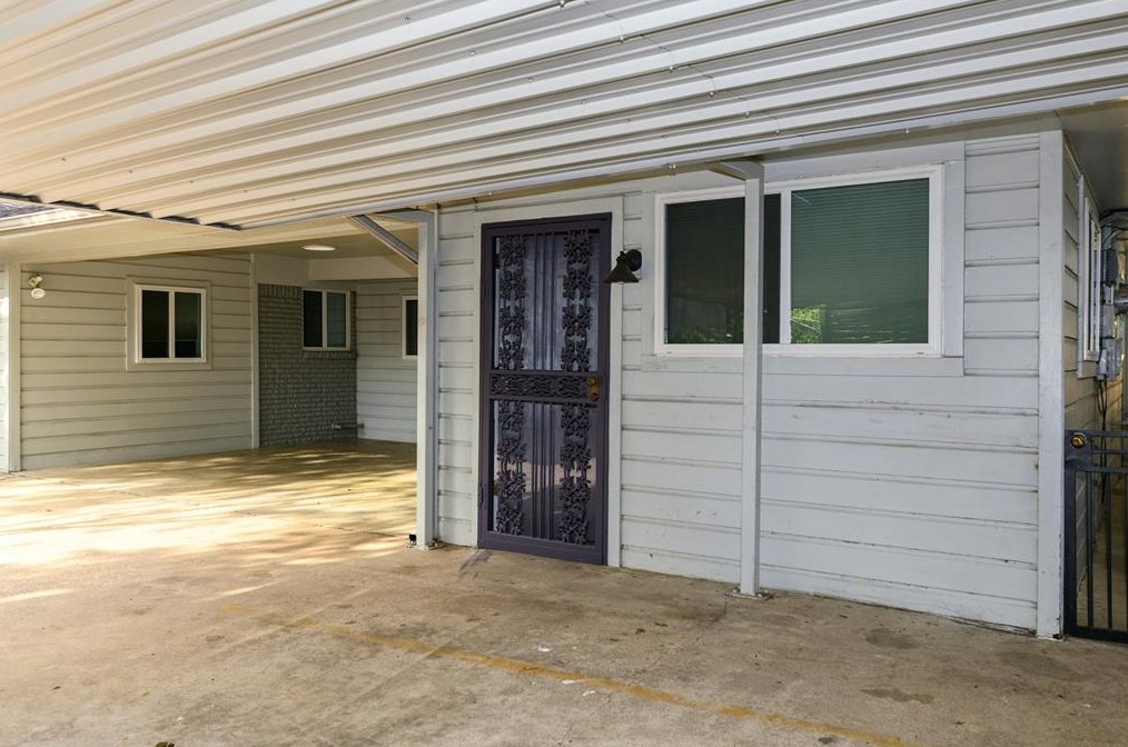 4406 Granbury Rd, Fort Worth, TX 76109