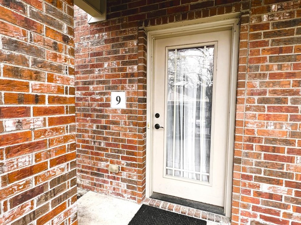 420 W Franklin St #9, Waxahachie, TX 75165