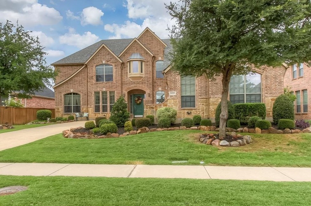4433 Young Dr, Carrollton, TX 75010