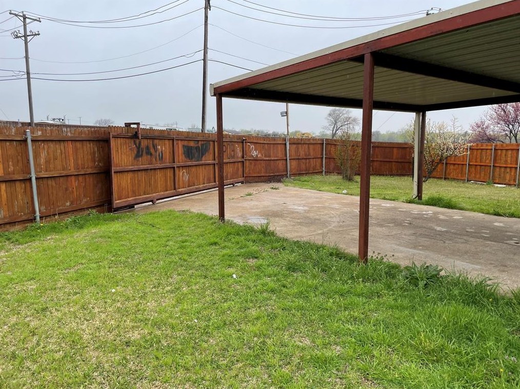 414 Southerland Ave, Mesquite TX  75150-5836 exterior