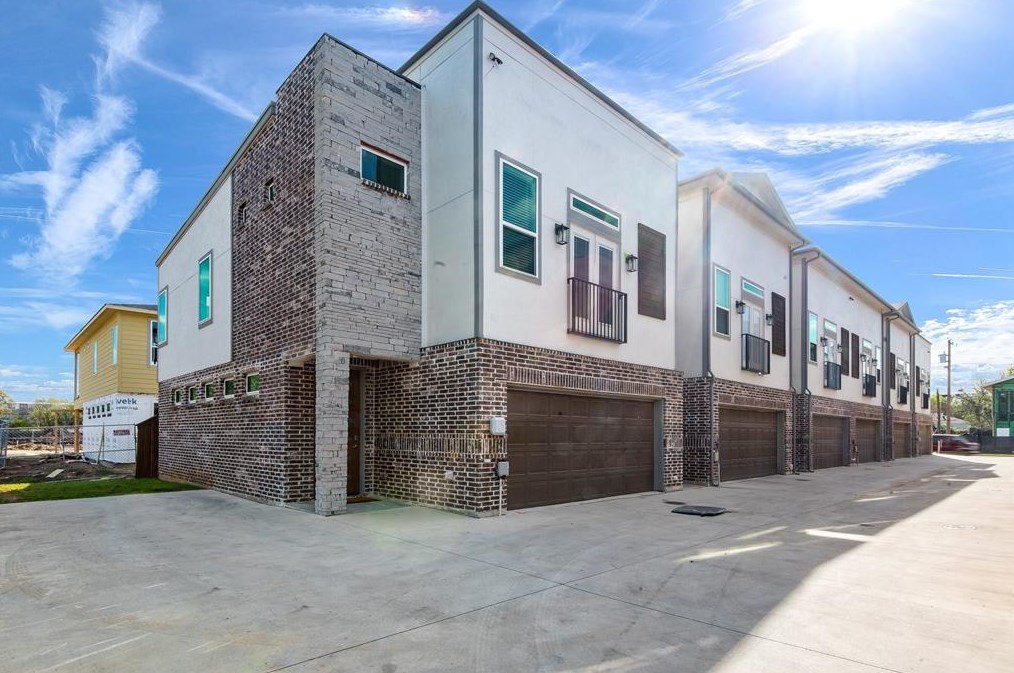 2133 Lovedale Ave #204, Dallas, TX 75235