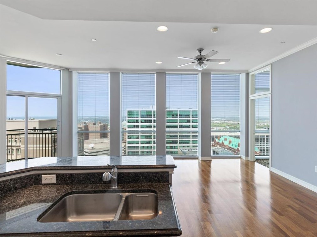 500 Throckmorton St Unit 2105, Fort Worth, TX 76102
