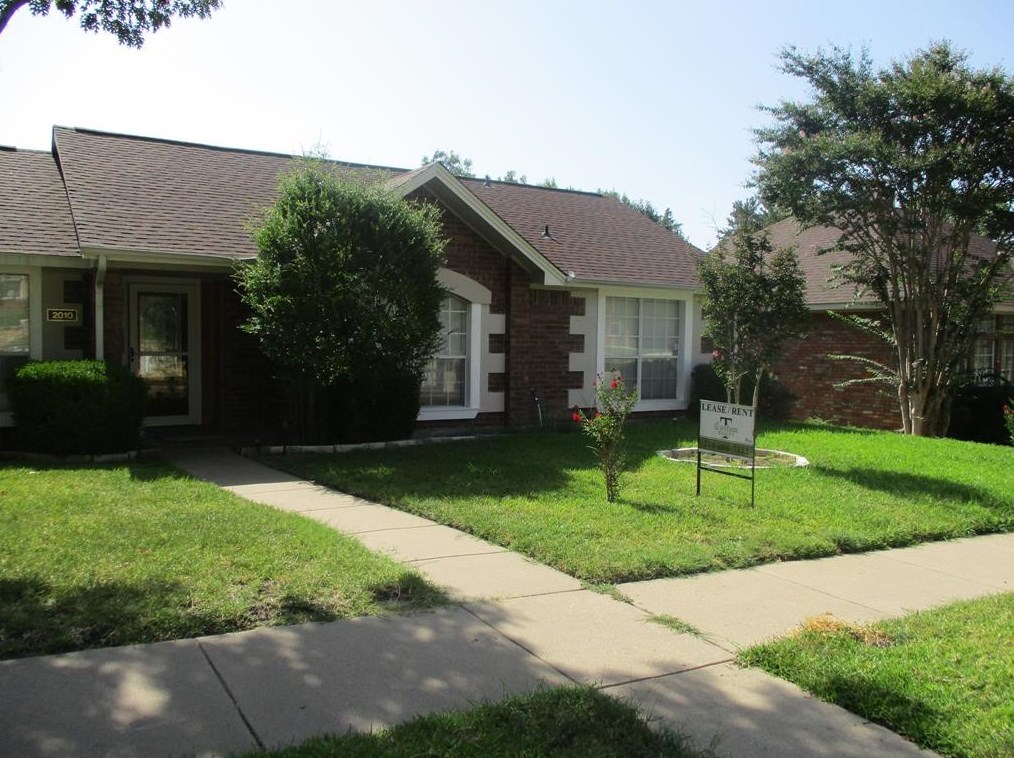 2010 Sword Dr, Garland, TX 75044